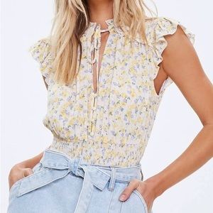 NWT Forever 21 Floral Smocked Button-Down Top Size Small